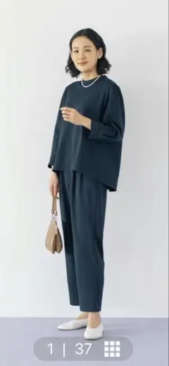 北欧暮らしの道具店「気軽に、きれい見え」ストレッチ素材の3wayセットアップ