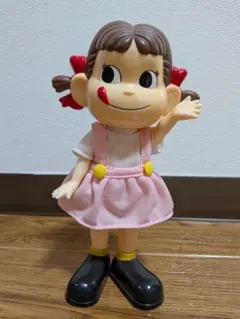 【不二家】FUJIYA ペコちゃん　フィギュア 人形のサムネイル