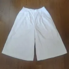 earth music＆ecology 細コールガウチョパンツ ホワイト