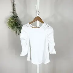 T0957 コロニートゥーワンスリーナイン　トップス　綺麗め　フリーサイズ