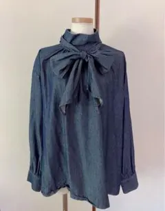HUNCH⭐︎ハンチ　デニムブラウス　前後着　リボン(ボウタイ)取り外し可