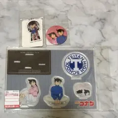 名探偵コナン コナン 新一 蘭 アクリルスタンド 缶バッチ キーホルダー