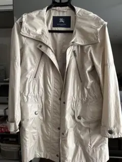 Burberry フード付きアウター ベージュ