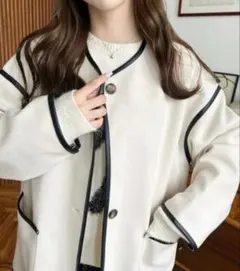 新品☆moment+☆ニットメルトンノーカラーパイピングコート☆アイボリー☆М