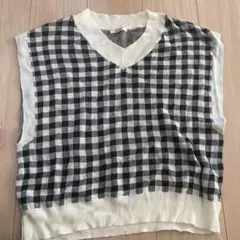 チェック柄ニットVネックベスト