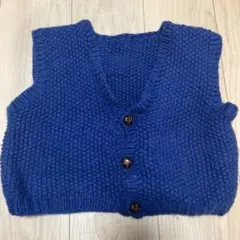 青色ニット Vネック ベスト　胡桃ボタン
