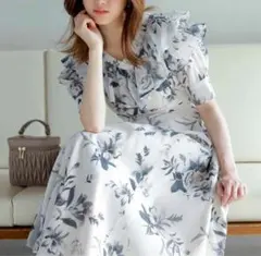 Her lip to Lea Fleur Ruffled Dress - メルカリ