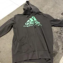 adidas COMBAT SPORTS ブラックパーカー