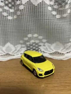 【TOMIKA】 スイフトスポーツ イエロー 1/64