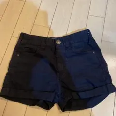 黒　ショートパンツ