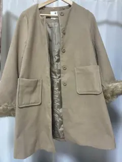 earth music&ecologyベージュ ファー付きロングコート
