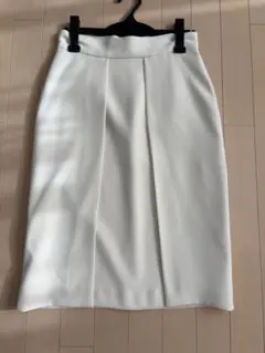 Noble ホワイト タイトスカート　ボックス