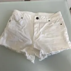 三愛水着　ホワイトショートパンツ sサイズ