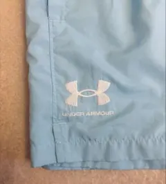 UNDER ARMOUR ショートパンツ ライトブルー Sのサムネイル