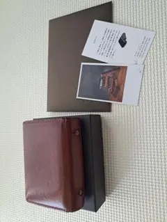 【美品】　m+ エムピウ ミッレフォッリエP25 コニャックのサムネイル