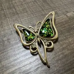 蝶々ブローチ