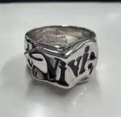 ヴィヴィアン リング