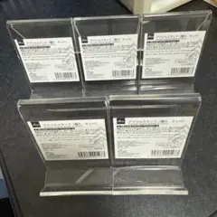 ダイソー アクリルスタンド5個