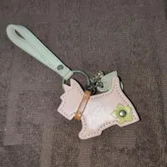 犬型ピンクレザーキーホルダー