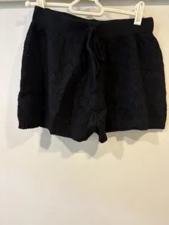 ブラック編み込み模様ショートパンツ・トップスセット