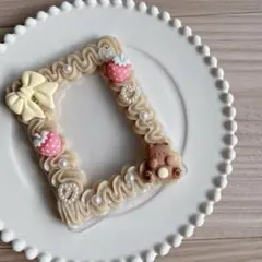 ホイップデコ トレカケース 茶色 茶系 ブラウン くま りぼん いちご