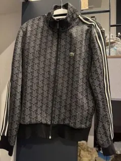 LACOSTE モノグラム トラックジャケット　ブラック　再販なしのサムネイル