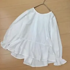 フリル付き ホワイト ブラウス 長袖シャツ 体型カバー ゆったりサイズ
