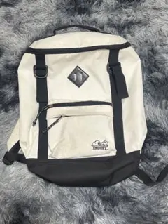 PEANUTS ピーナッツ SNOOPY スヌーピー 大容量 リュック 白