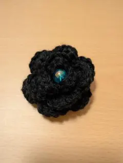 お好きな2個選べて300円　黒い薔薇のモチーフ付きヘアゴム/毛糸