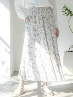 さらさらサテンフレアワイドパンツ