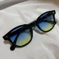 新品 ブルー イエロー グラデーション サングラス ボストン 黒縁 ブラックのサムネイル