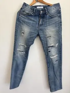 定価:9,130円 AZUL BY MOUSSY ダメージデニムのサムネイル