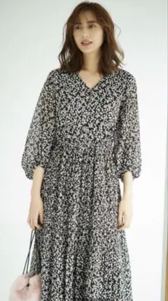 PLST プラステ 花柄 ロングワンピース Vネック 長袖