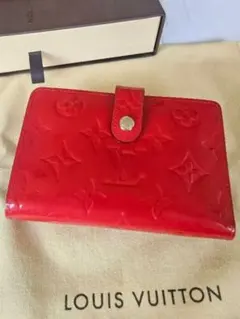 LOUIS VUITTON モノグラム ヴェルニ 二つ折り財布 がま口 レッドのサムネイル