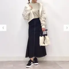 GU　ステッチマーメイドロングスカート（ブラック）のサムネイル