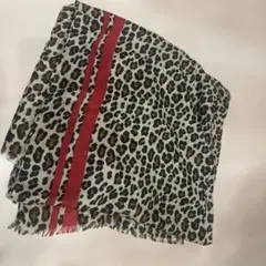 ヒョウ柄ストール 赤のストライプ付き　レオパード