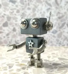 木製ロボット　ミニチュア　　ハンドメイド　インテリア　　ミニロボット　木製雑貨
