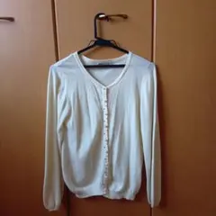 earth music&ecology Mサイズ 長袖カーディガン クリーム色