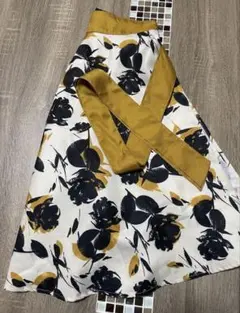 フランフラン♡シルエ フルエプロン イエロー 花柄