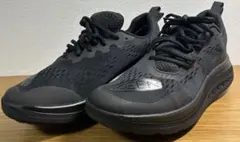 軽量 ブラック スニーカー