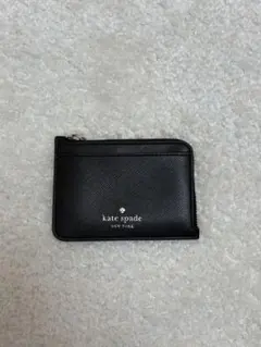 kate spade ブラック パスケース