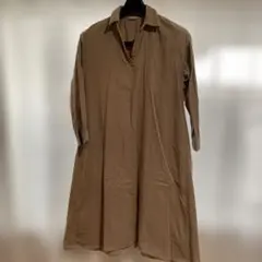 ベージュ コーデュロイ 長袖シャツワンピース