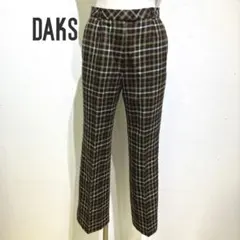 ブラウン