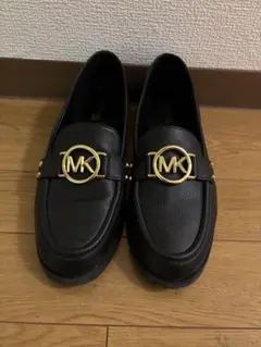 マイケルコース 黒ローファー