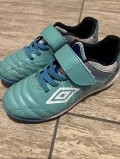 umbro アンブロ　トレーニングシューズ　19cm