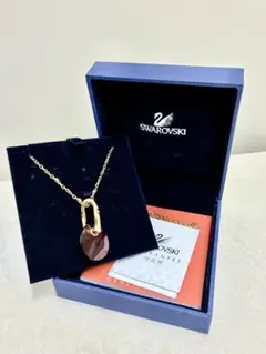 SWAROVSKI スワロフスキー ネックレス レッド ゴールドカラー