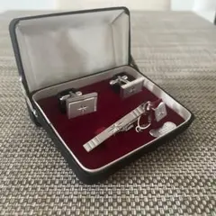 シルバーネクタイピン　カフス　セット