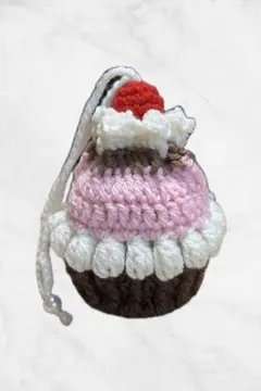 カップケーキ型巾着　ハンドメイド　編み物　巾着