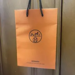 HERMES ショッパー 紙袋 リボン付きのサムネイル