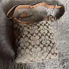 Coach ブラウンロゴ柄ショルダーバッグ